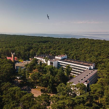 Hotel Osrodek Delfin Rewita à Jurata Extérieur photo