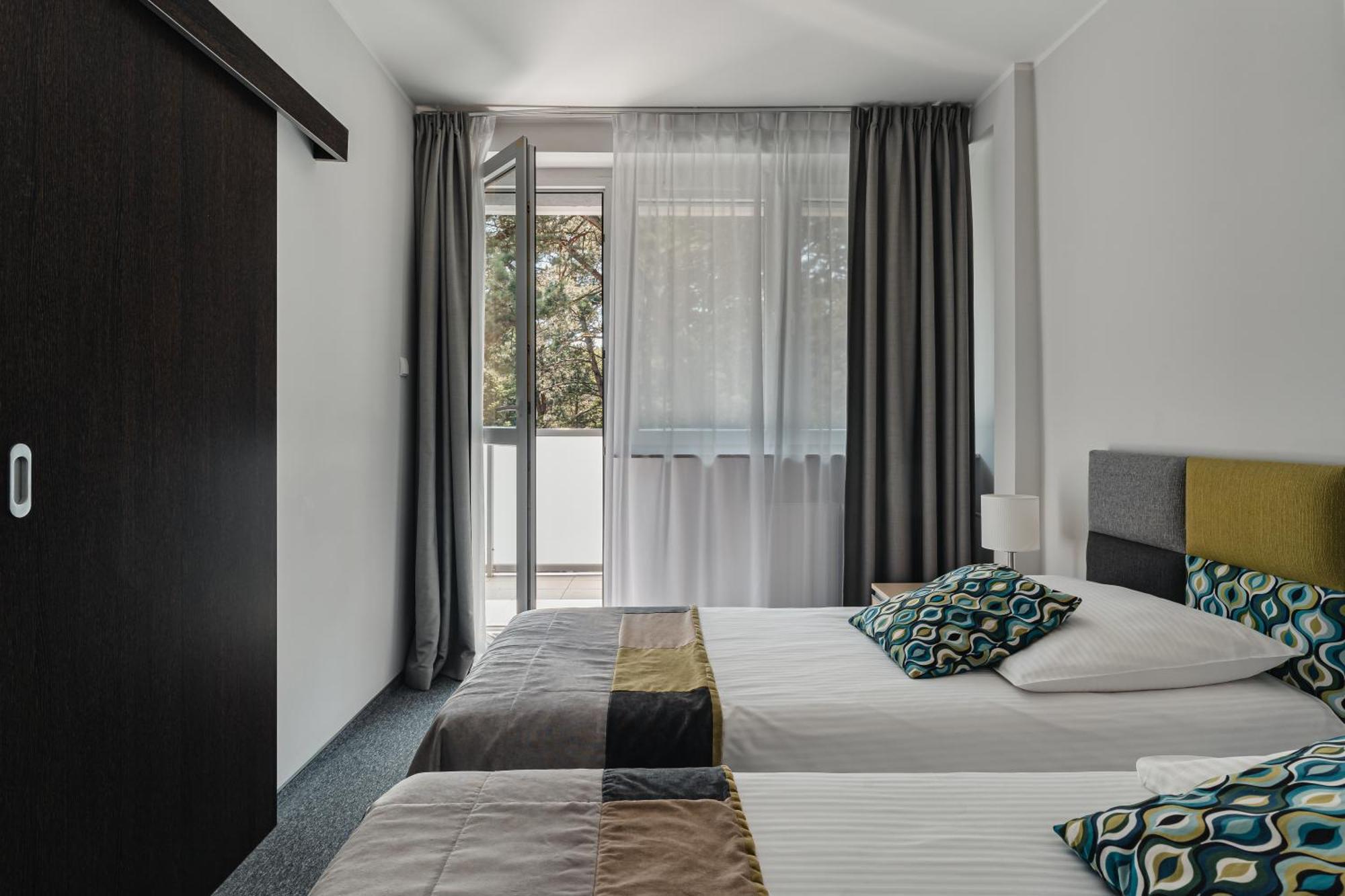 Hotel Osrodek Delfin Rewita à Jurata Extérieur photo