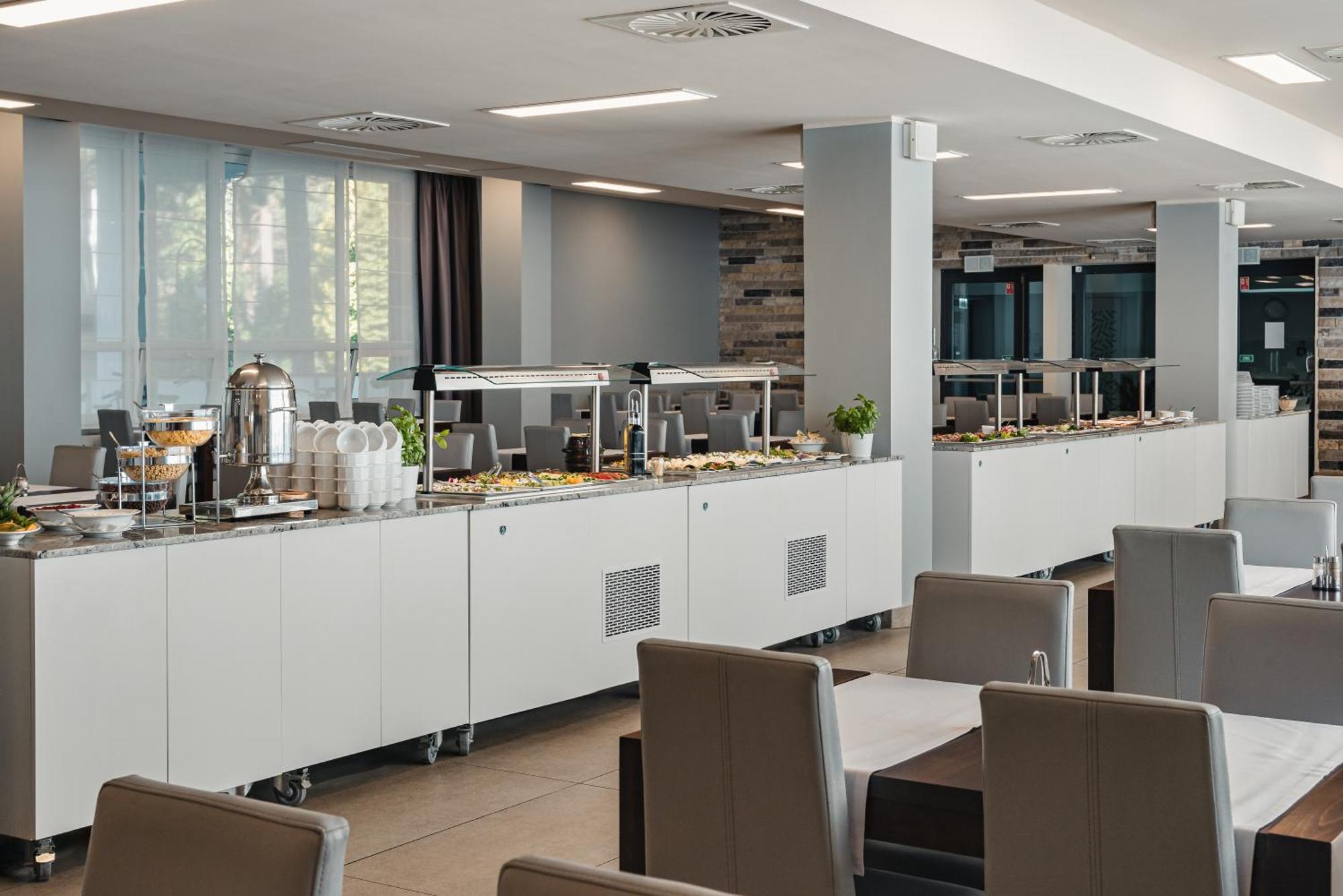 Hotel Osrodek Delfin Rewita à Jurata Extérieur photo